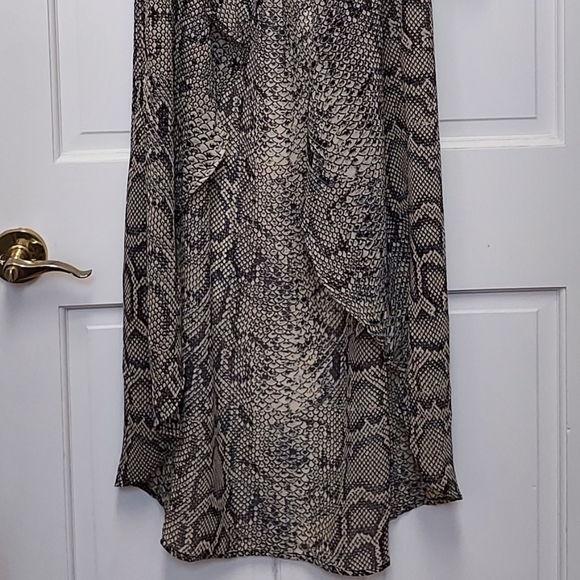 Live 4 Truth NWOT Sheer Snake skin Snakeskin Cover up Dress Top - Picture 4 of 10